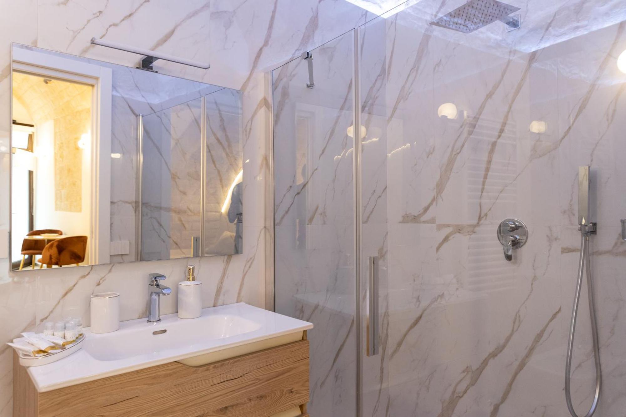 Carola Luxury Room Bari Exterior foto
